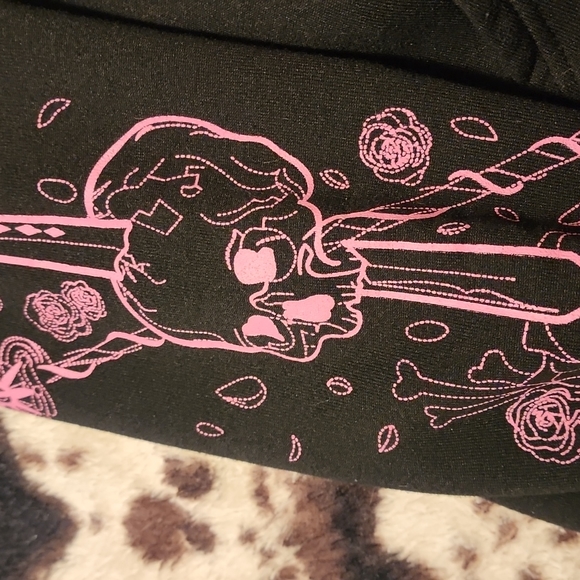 black hoodie with pink 2000s skull design - Picture 2 of 7